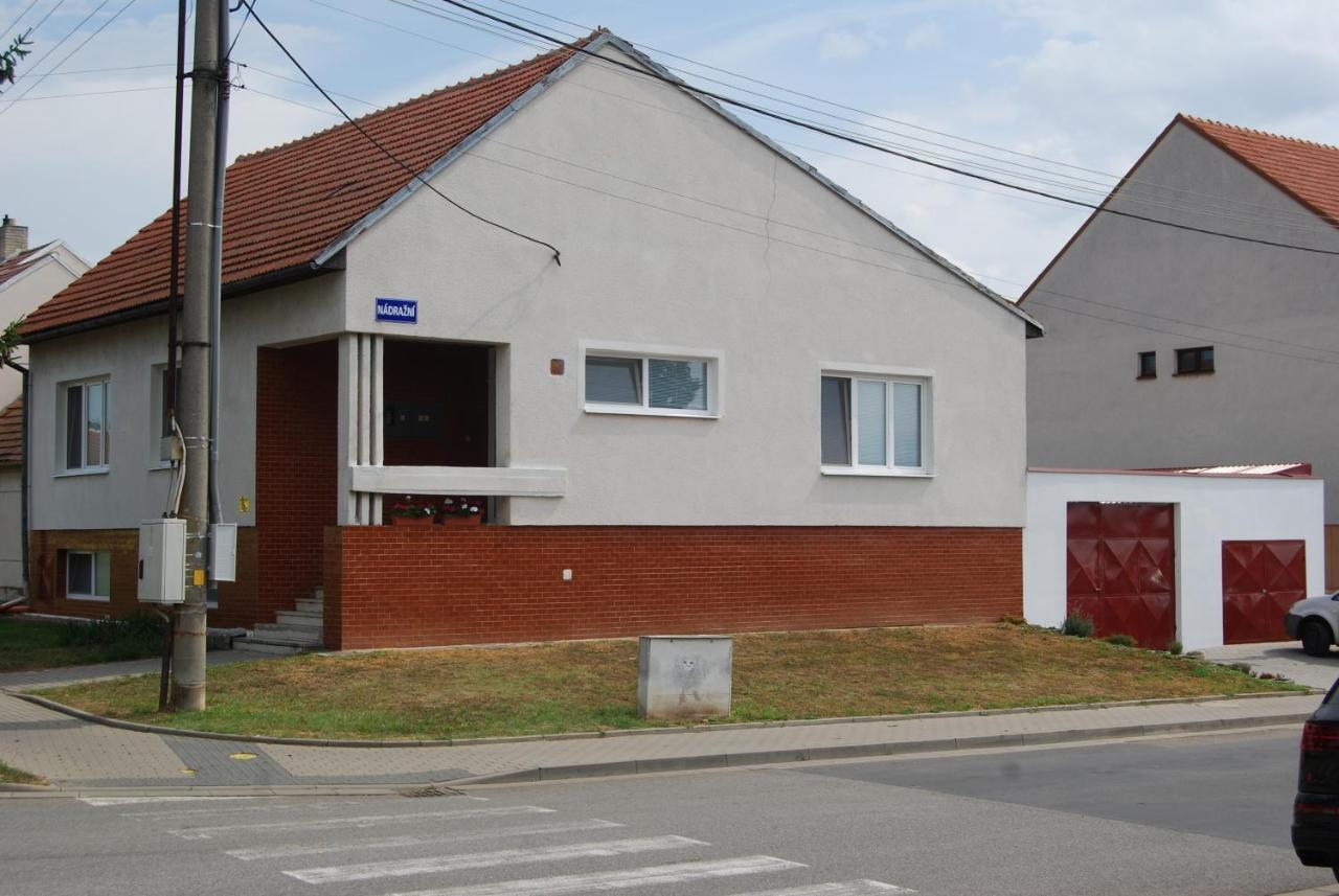 Penzion Na Rozcestí Svatoborice Exterior foto